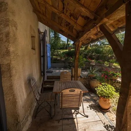 Konukevi D'hotes La Source Aveyron